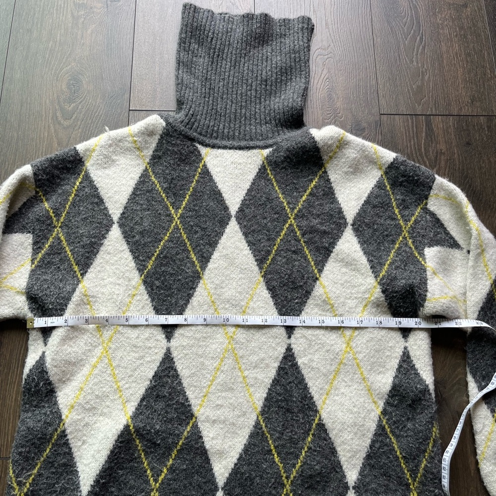 Pringle of Scotland sweater - Picture 3 of 7